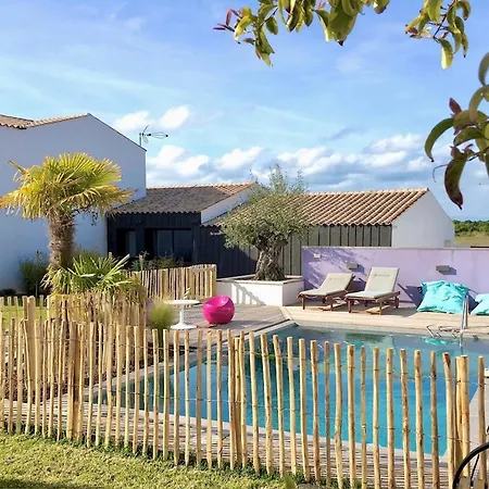 Havre De Paix, De Charme Avec Jardin, Terrasse Ensoleillee Et Piscine Privee