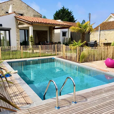 Havre De Paix, De Charme Avec Jardin, Terrasse Ensoleillee Et Piscine Privee