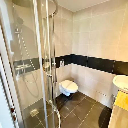 Apartamento Havre De Paix, De Charme Avec Jardin, Terrasse Ensoleillée Et Piscine Privée
